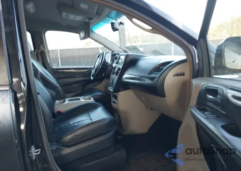 2014 Chrysler Town & Country Touring from USA, damaged, VIN 2C4RC1BG2ER357885